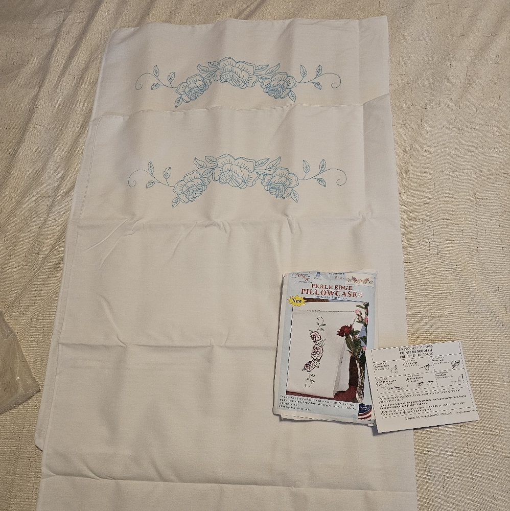 Perle Edge Pillowcases Stamped for Embroidery * Roses*